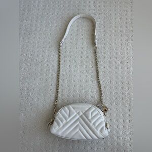 Italic Quilted Leather Shoulder Bag